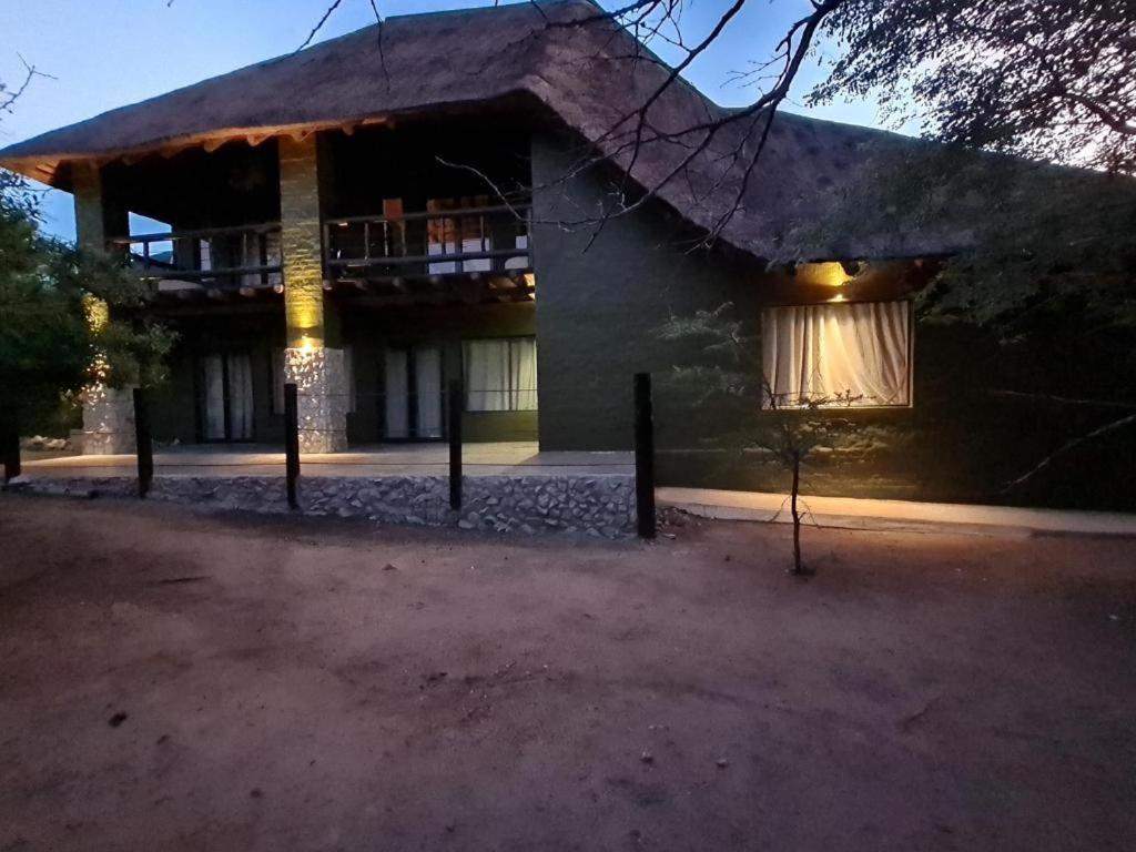 מרלות' פארק Croc Orvyll'S Kruger Lodge מראה חיצוני תמונה